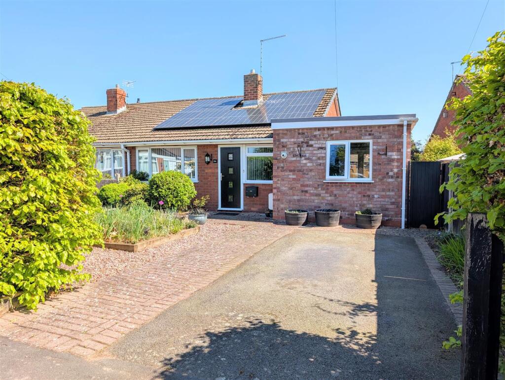 Main image of property: 84 White Lodge Park, Shawbury, Shrewsbury, SY4 4NU