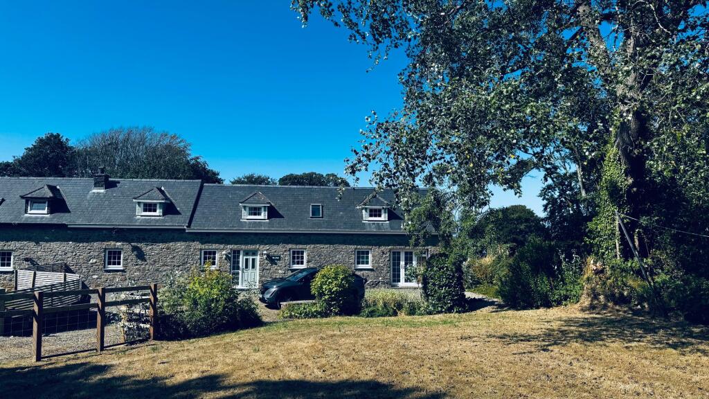 House in Swansea, Llangrannog - View 3