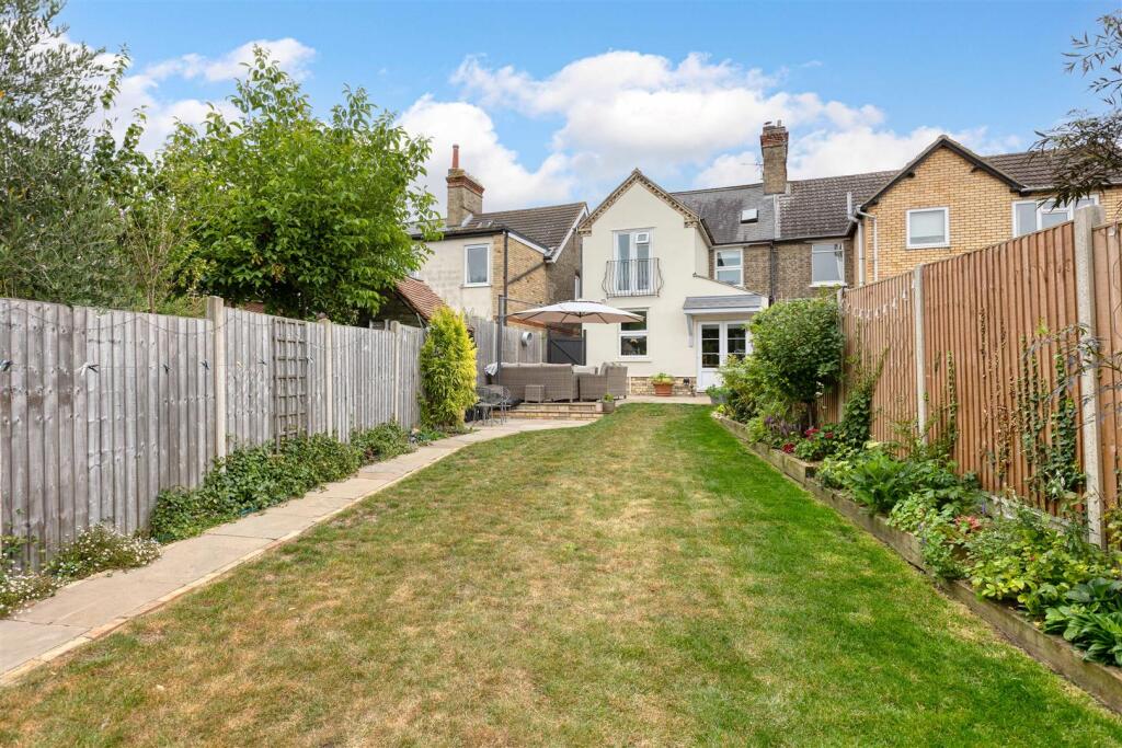 Hitchin Road, Stotfold, Herts SG5 4JE photo 3