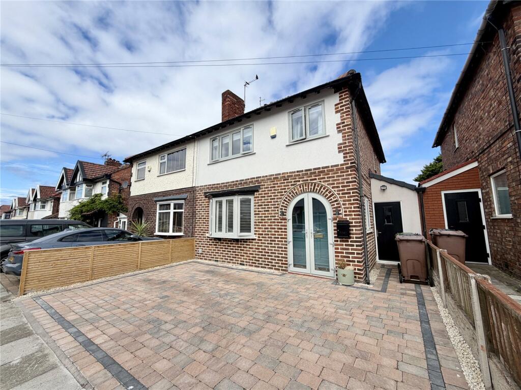 Main image of property: Heathfield Road, Brighton-Le-Sands, L22