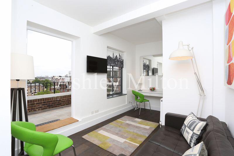 Main image of property: Park Road NW1 - Amazing Views