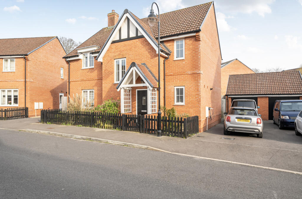 Main image of property: Savernake Way, Fair Oak, Eastleigh, Hampshire, SO50