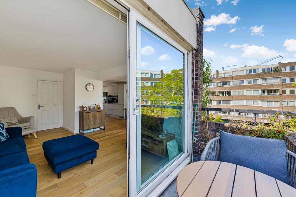 Main image of property: Maurice Court,Augustus Close, Brentford, TW8