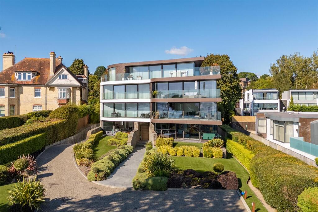 Shore Road, Sandbanks