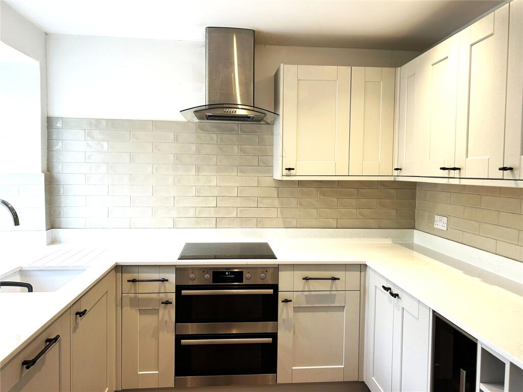 House in Taunton - View 2