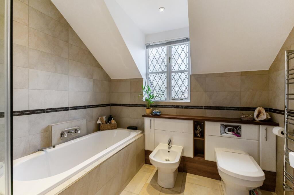 Additional image 11 of Blackmore Manor, Wheathampstead, St. Albans, Hertfordshire