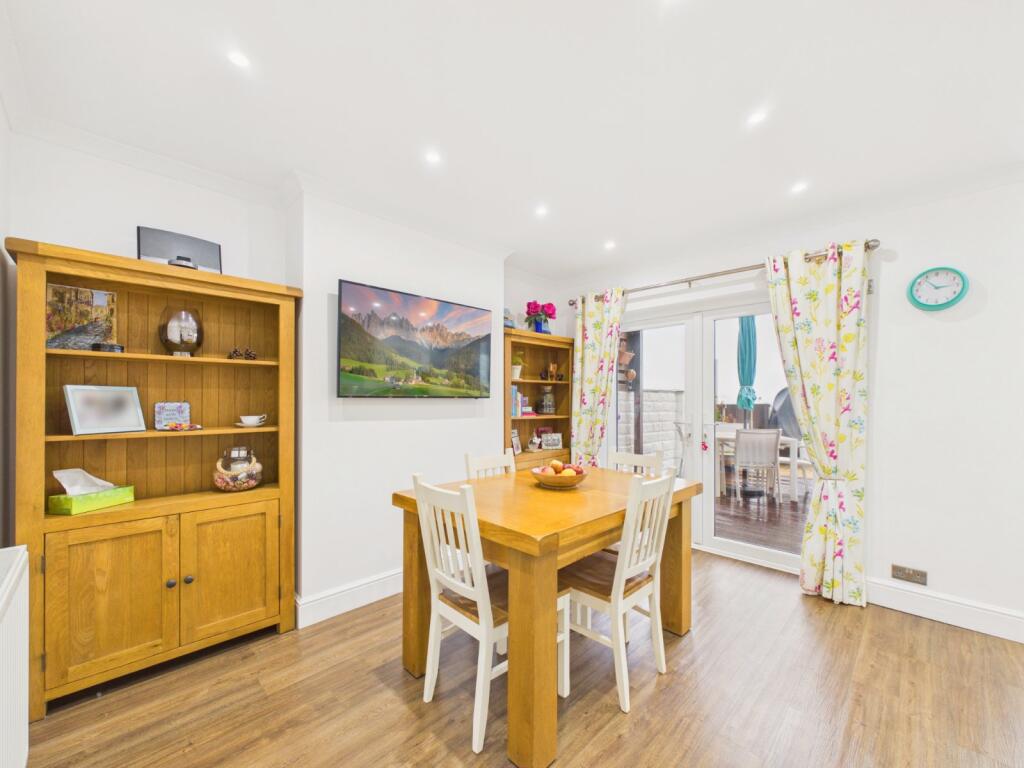 House in Canterbury - View 5