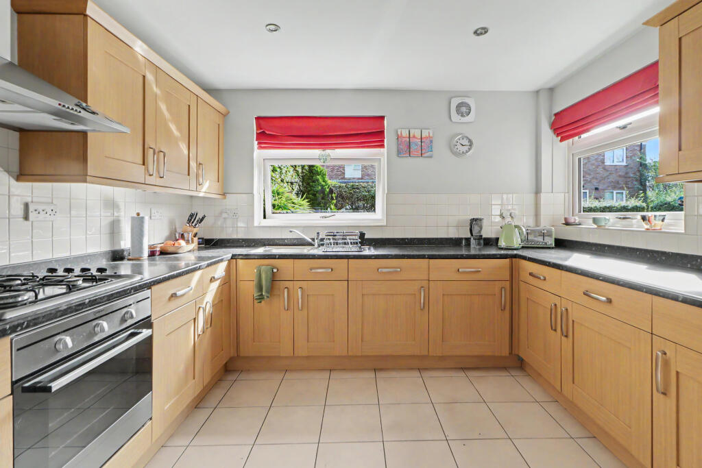 House in Stevenage - View 4