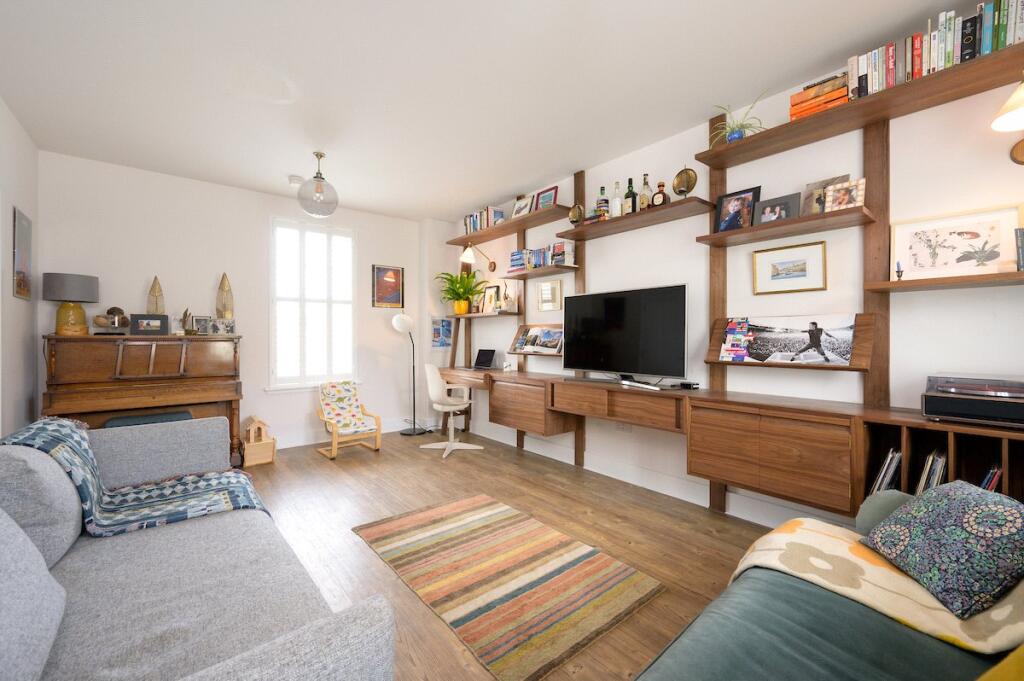 House in Edinburgh, East Lothian - More