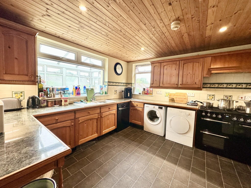 Chaddiford Lane, Barnstaple, EX31 1RF photo 4