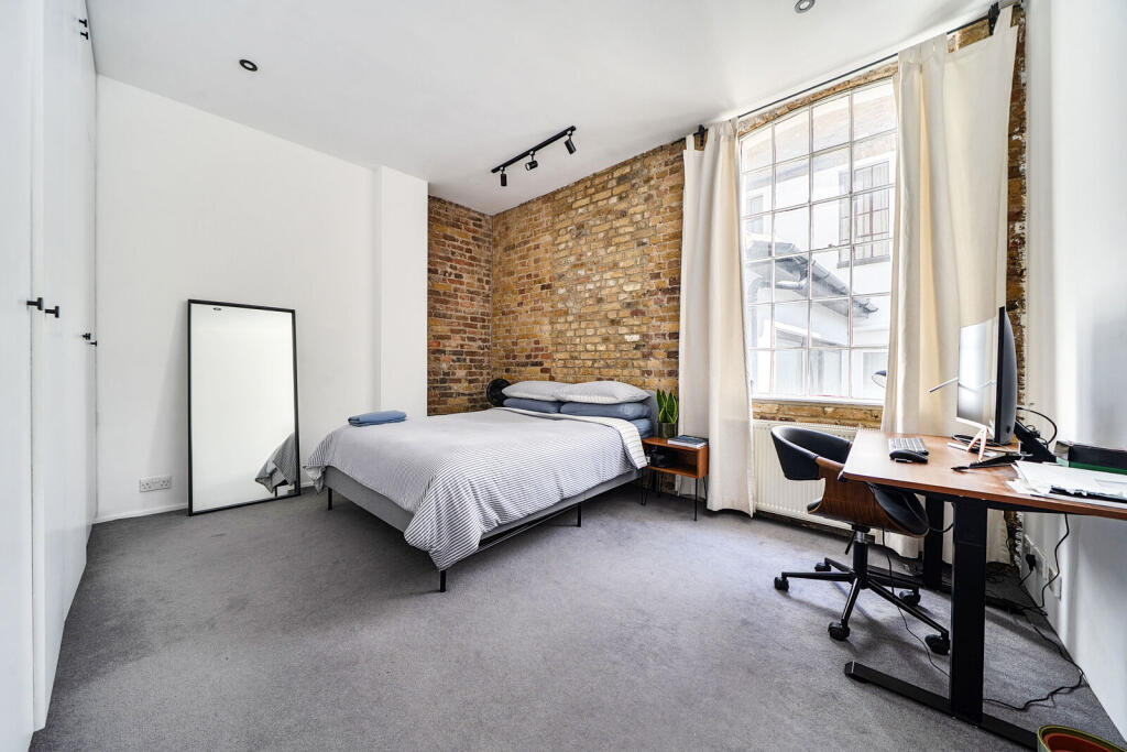Apartment in London - View 5