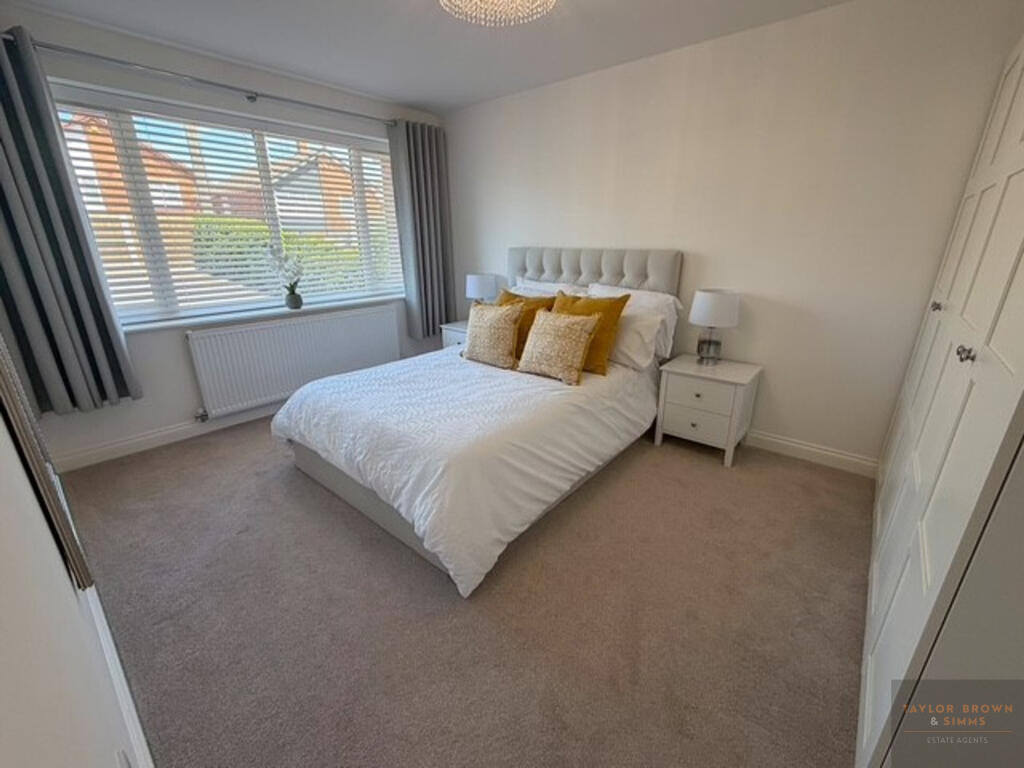 House in Broxtowe, Greasley - View 6