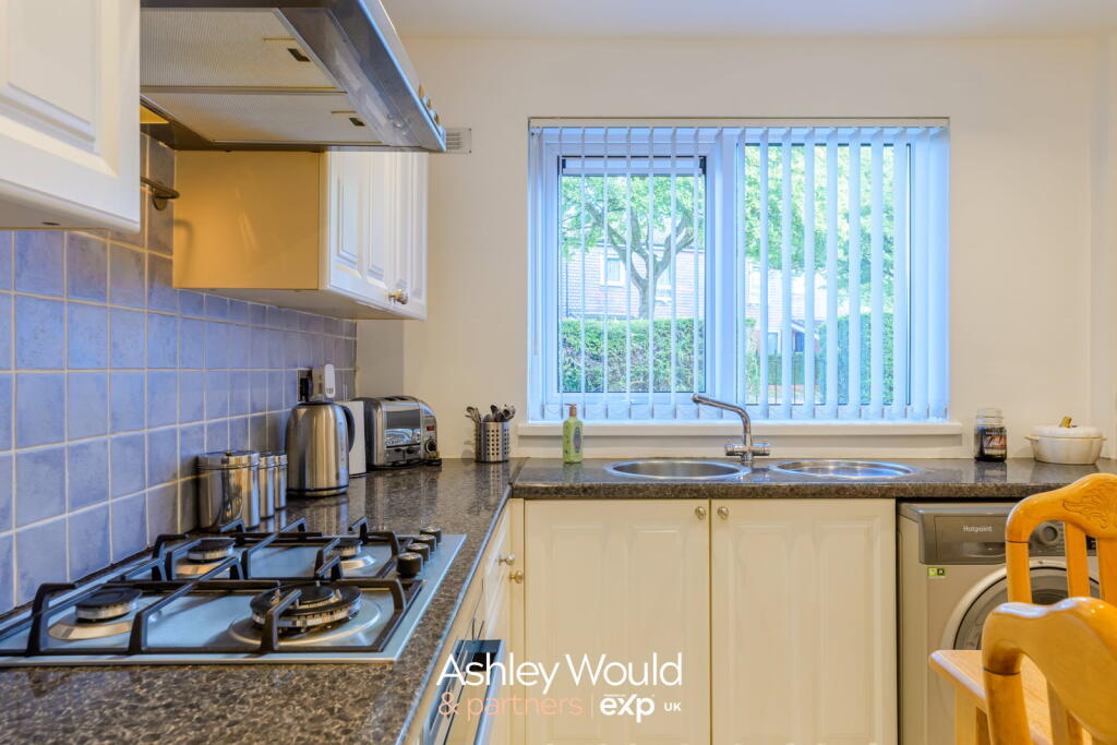 House in Birmingham, West Midlands - View 3