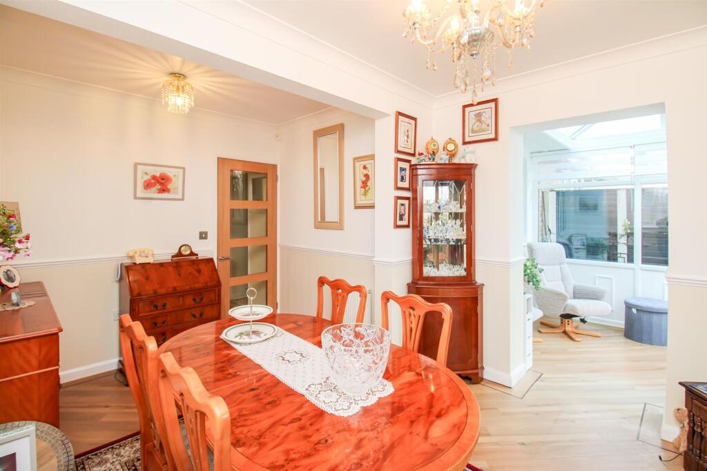 House in Wakefield, Hemsworth - View 5