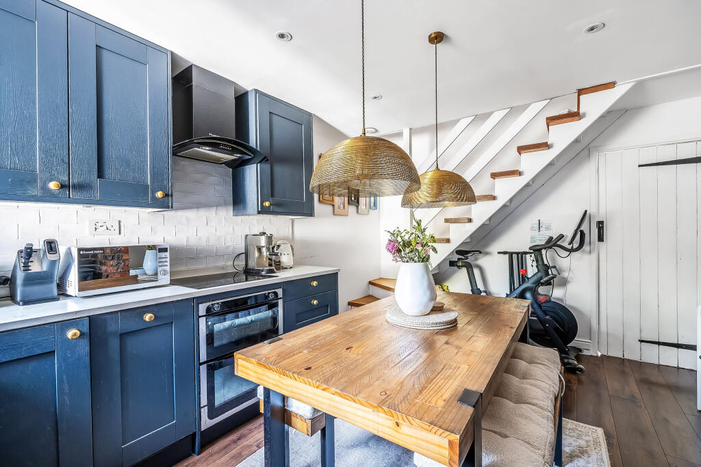 House in Sevenoaks, Shoreham - View 2