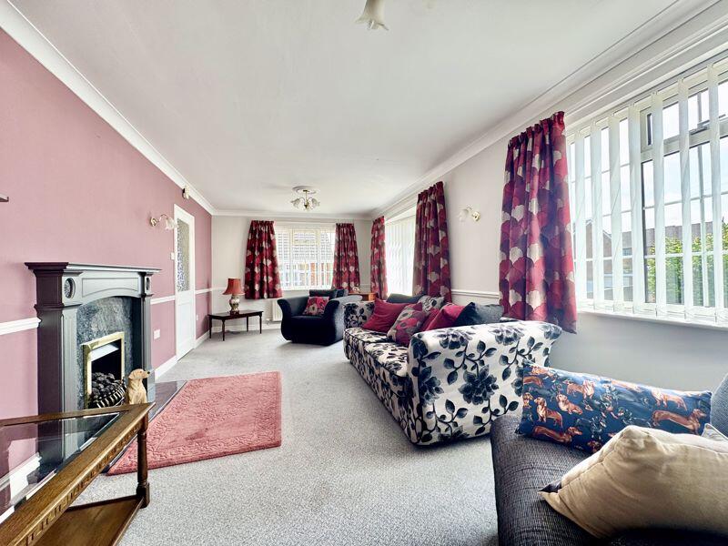 Orchard Close , Louth photo 2