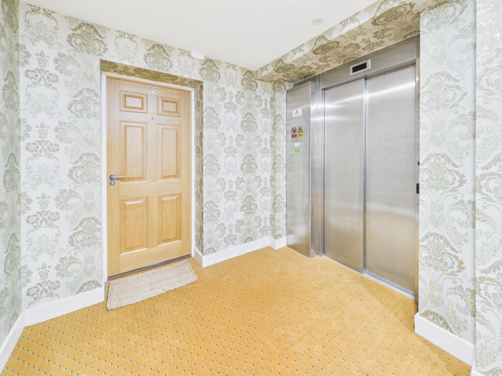 Apartment in Bolton, Greater Manchester - More