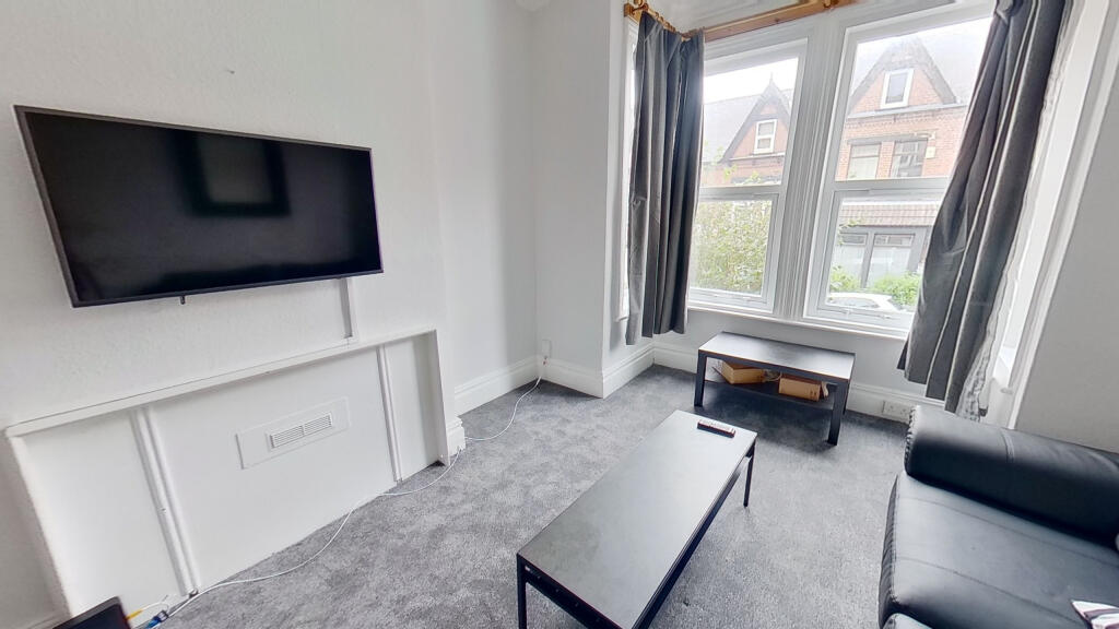House in Leeds - View 4
