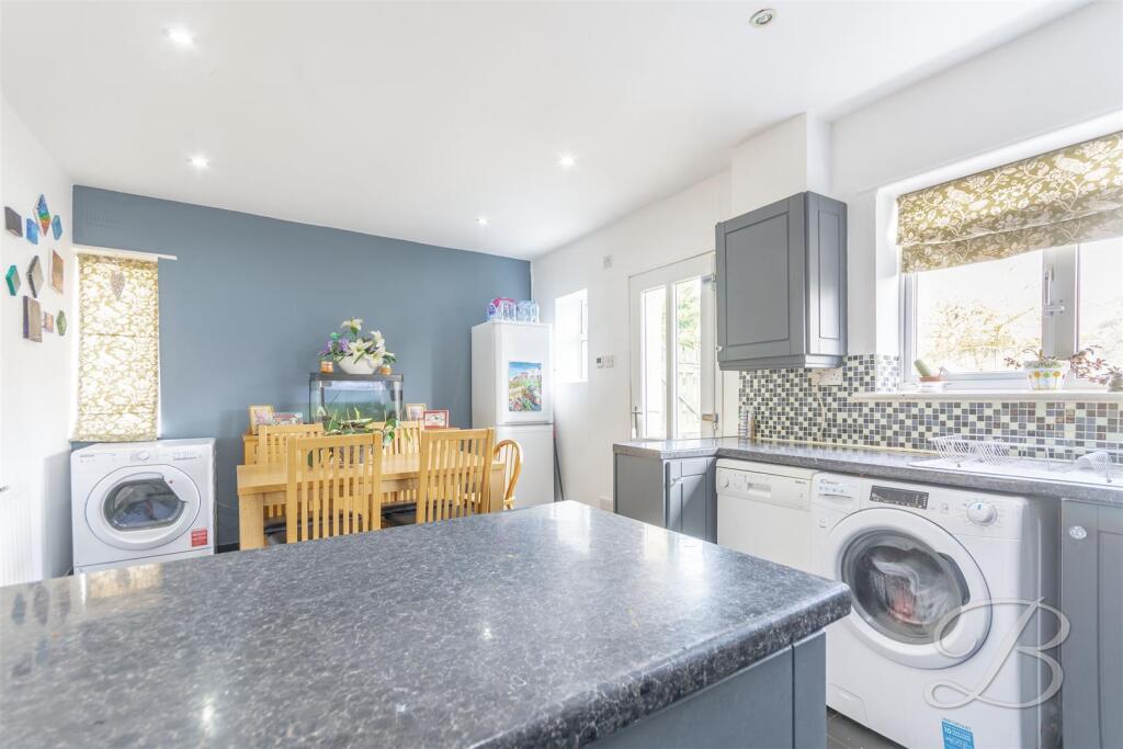 House in Nottingham - View 2