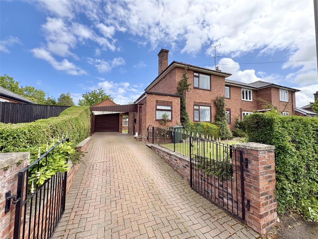 Main image of property: Rose Gardens, Little Neston, Neston, Cheshire, CH64