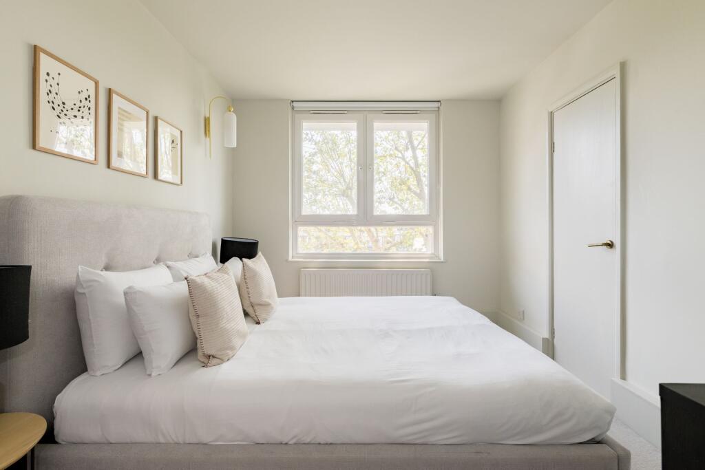 Apartment in London - View 3