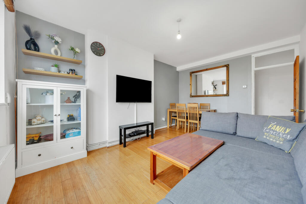 Apartment in London - View 3