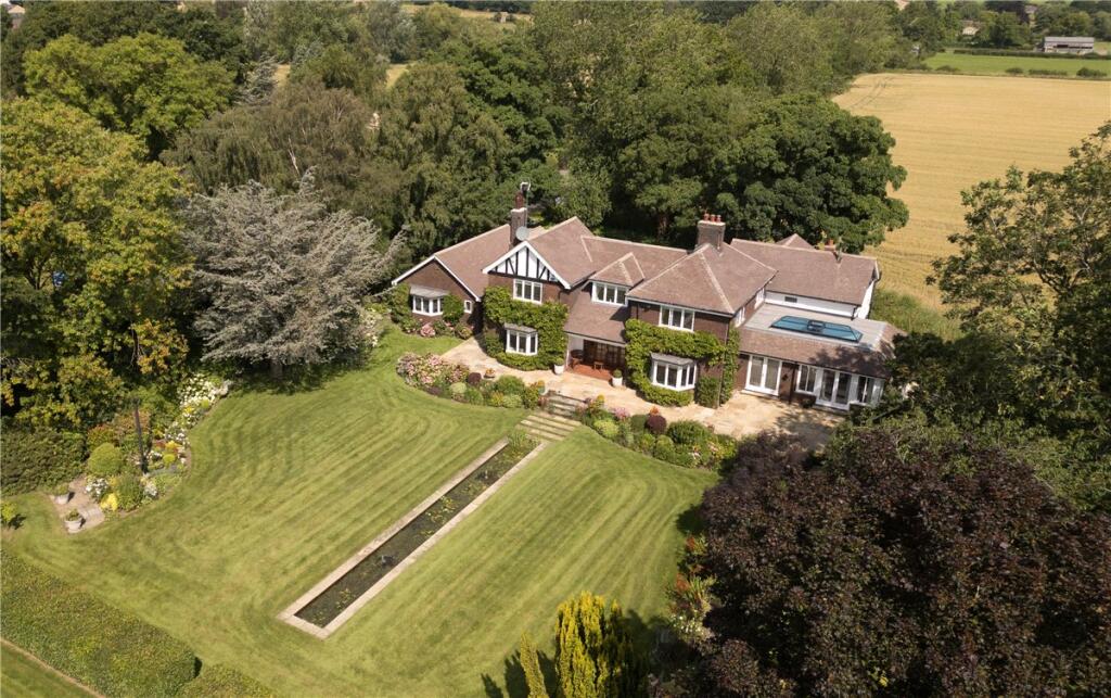 Main image of property: Woodgate Lane, Weeton, Leeds, North Yorkshire, LS17