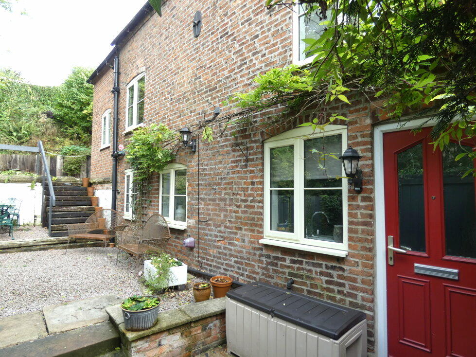 Main image of property: Hope House, Tunnel Cottages, Church Street, Ashbourne, Derbyshire, DE6