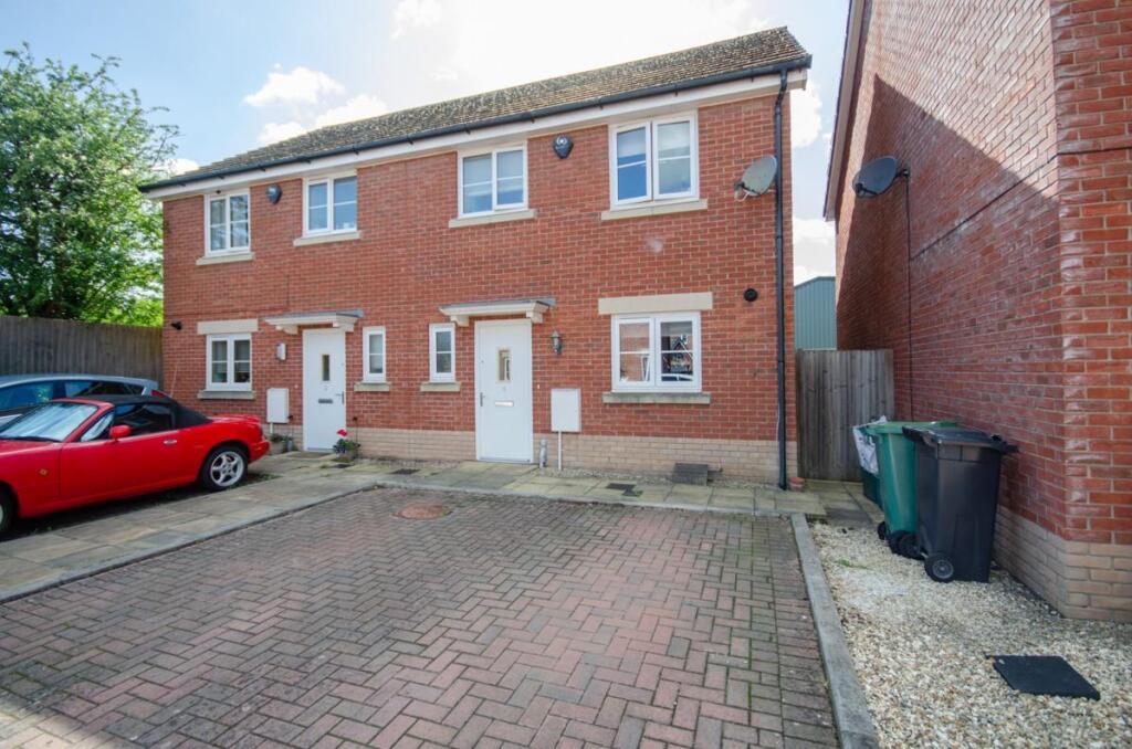 Main image of property: Mulberry Grove, Staple Hill, Bristol, BS16 4QF