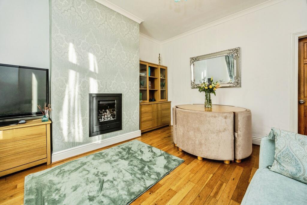 Moorfield Road, Huddersfield, HD1 photo 3