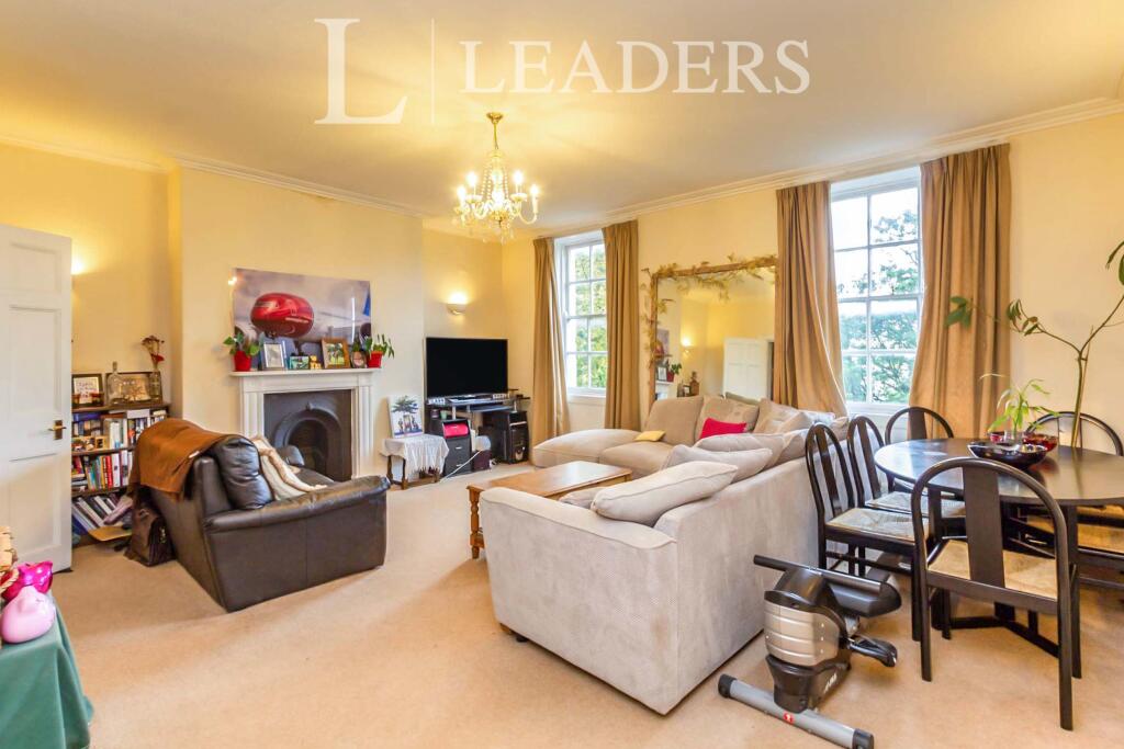 Apartment in Cheltenham, The Strand, Fairview - View 3