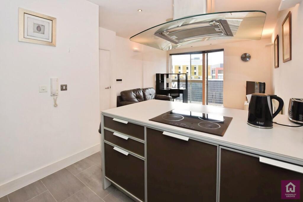 Apartment in Manchester - View 5