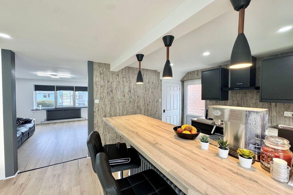 Willow Drive, Hutton, Weston super Mare - Refurbished Throughout - More