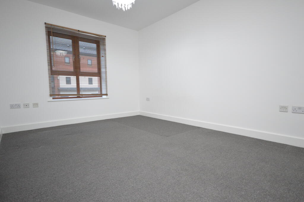 Apartment in Northampton, West Northamptonshire - More