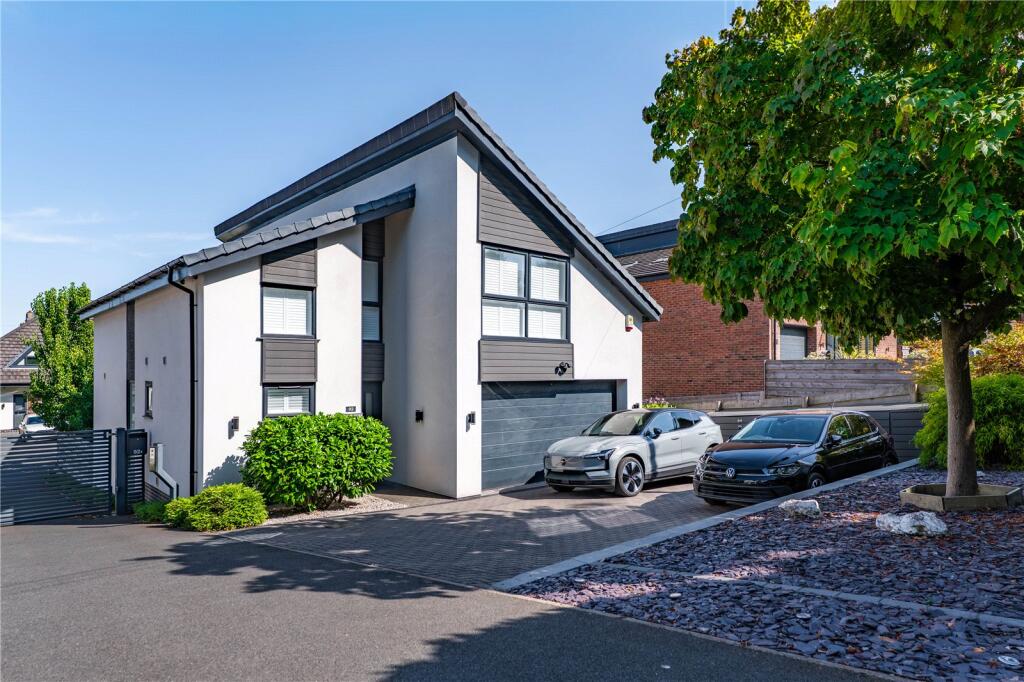 Main image of property: Sheepwalk Lane, Ravenshead, Nottingham, Nottinghamshire, NG15