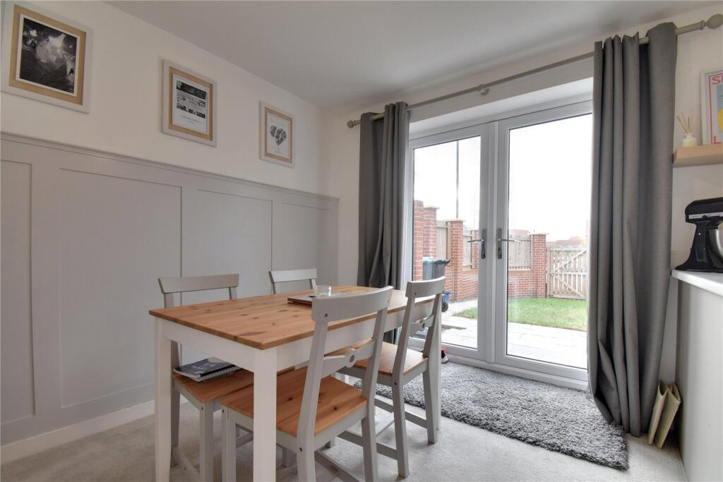 Sparrow Way, Northallerton, North Yorkshire, DL6 photo 4