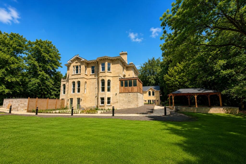 Main image of property: Oakfield House, Weston Park, Bath, BA1