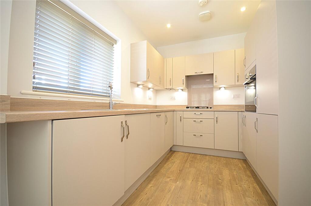 House in Redhill - View 3