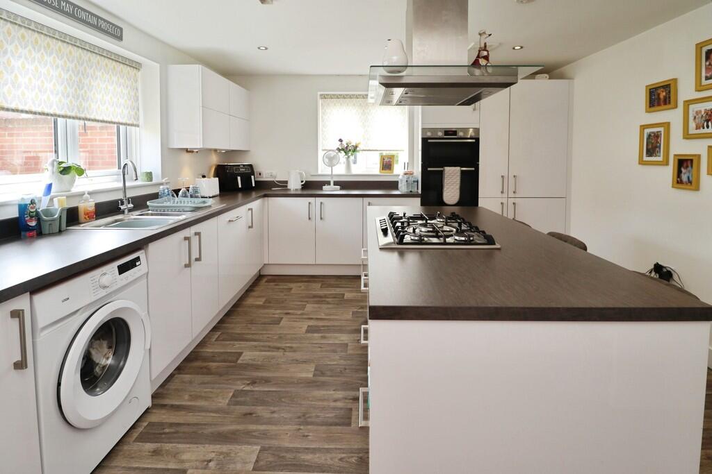 Goldcrest Avenue, Branston photo 4