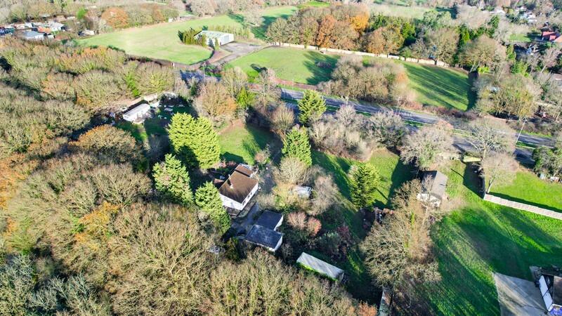 2-bed detached on Arterial Road, Rayleigh, Essex, SS6, £675,000