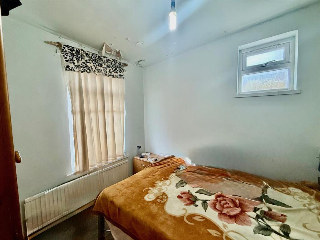 House in London - View 5