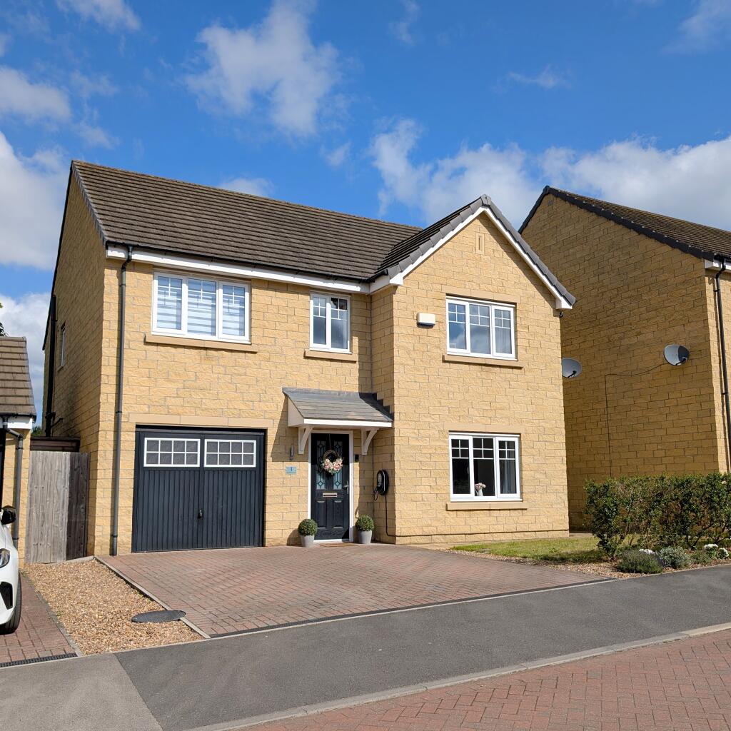 5-bed detached on Brocklesby Drive, Bessacarr, Doncaster, DN4, £389,500