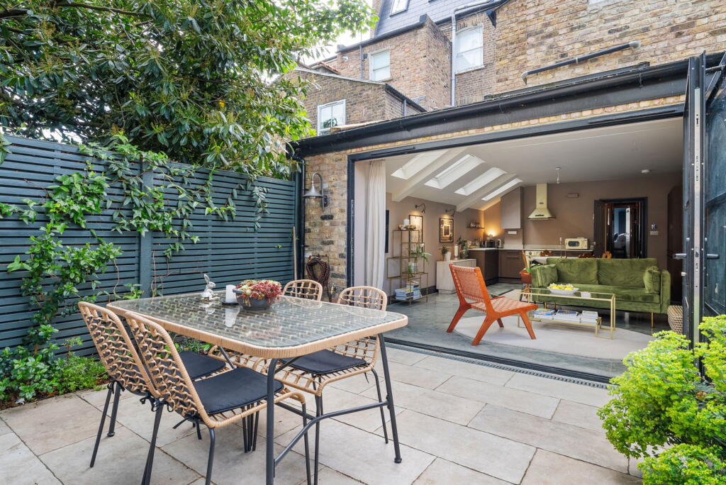 Main image of property: Macfarlane Road, London, W12