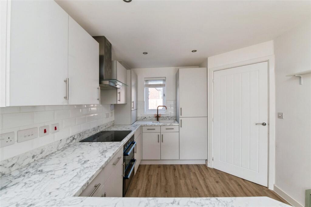 Channings Drive, Tithebarn, Exeter, Devon, EX1 photo 3