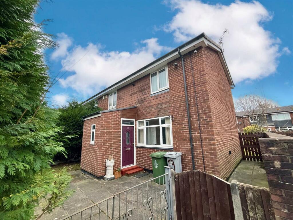 3-bed terraced on Ascot Avenue, Sale, £250,000