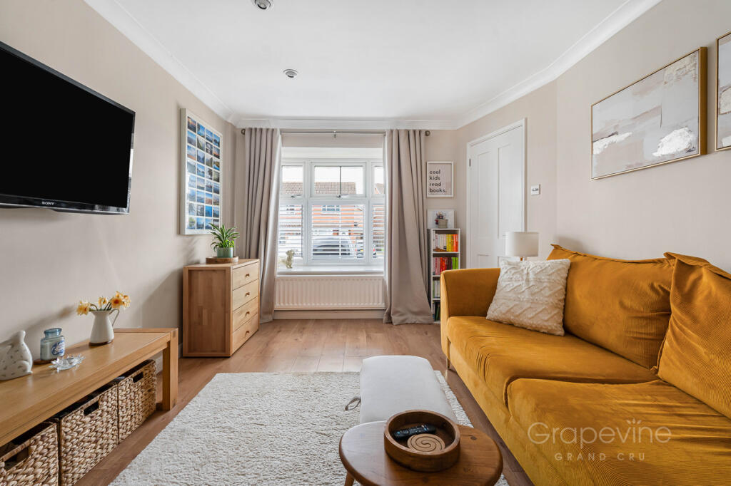 Lysander Close, Woodley, RG5 - View 3