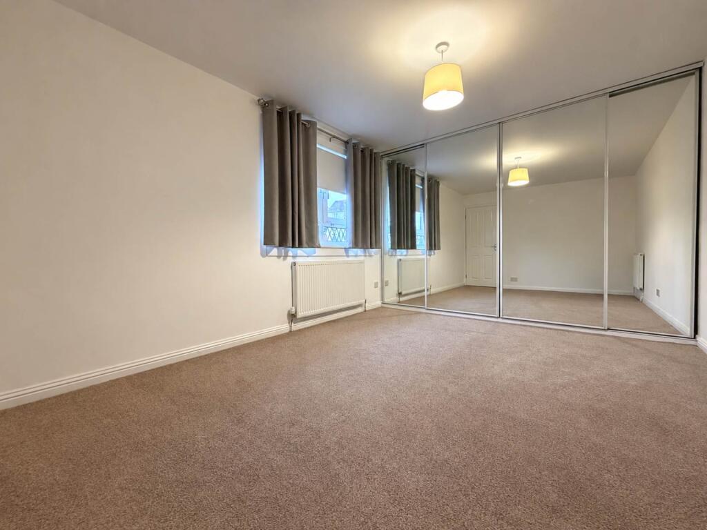 House in Motherwell, North Lanarkshire - View 4