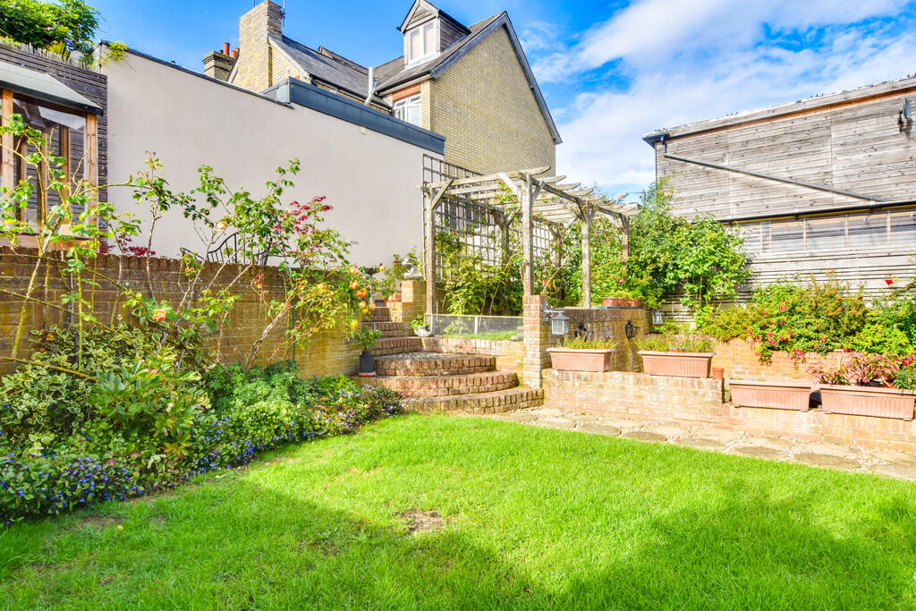 Brook Road, Stansted Mountfitchet photo 3