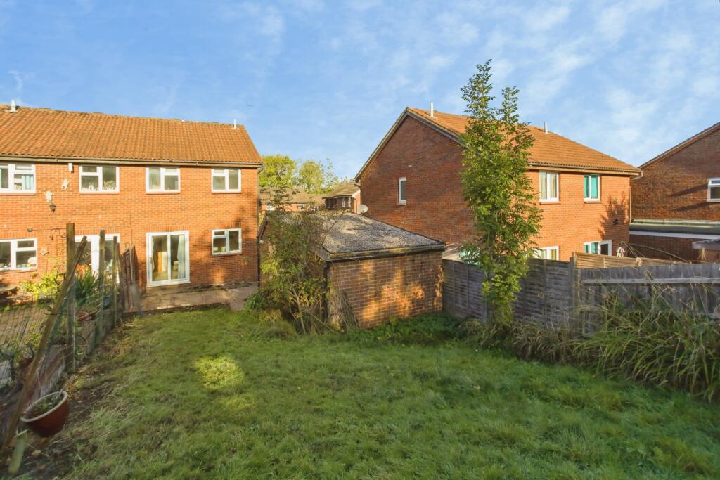 House in Tunbridge Wells, Kent - More