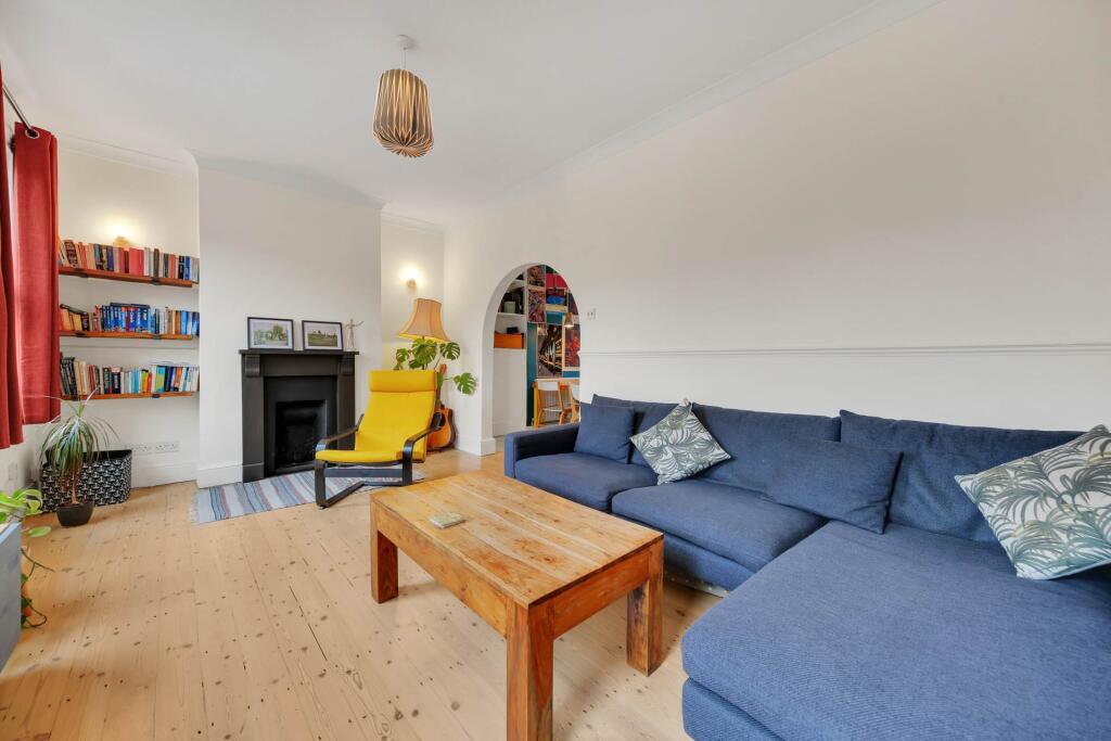 Apartment in London - View 3